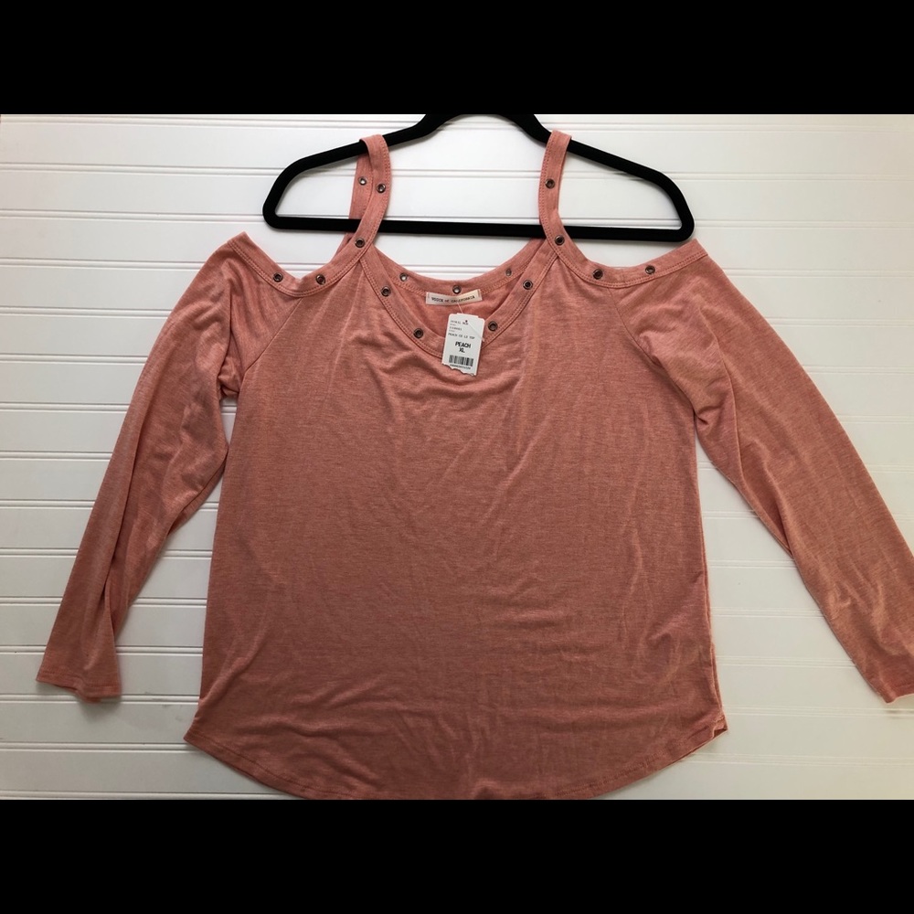 Xl V-neck cold shoulder top